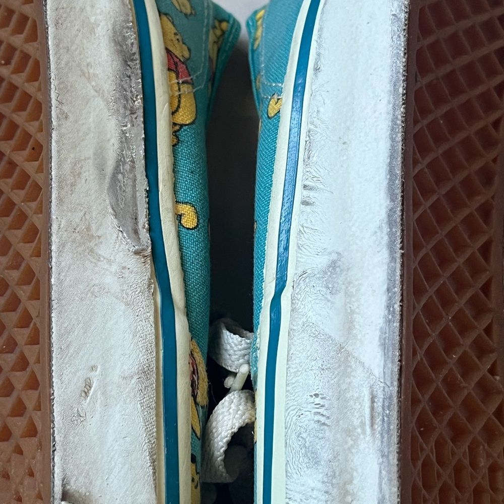 RARE Vintage Vans x Disney Teal Winnie the Pooh Sneakers - Men’s 8.5 Women’s 10 - Picture 8 of 16